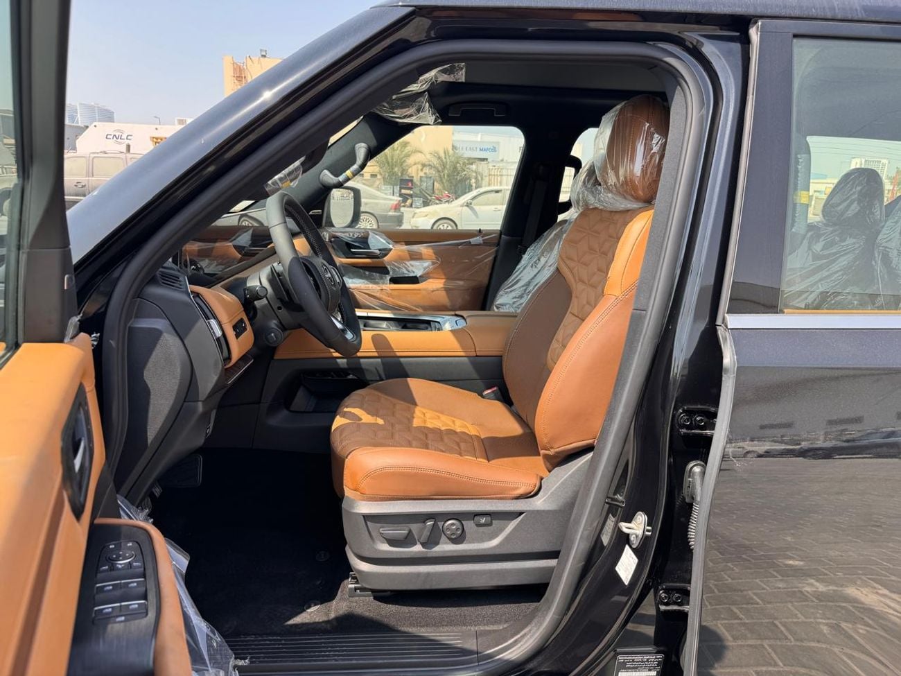 Nissan Patrol LE PLATINUM CITY (Exterior : BLACK / Interior: TAN)
