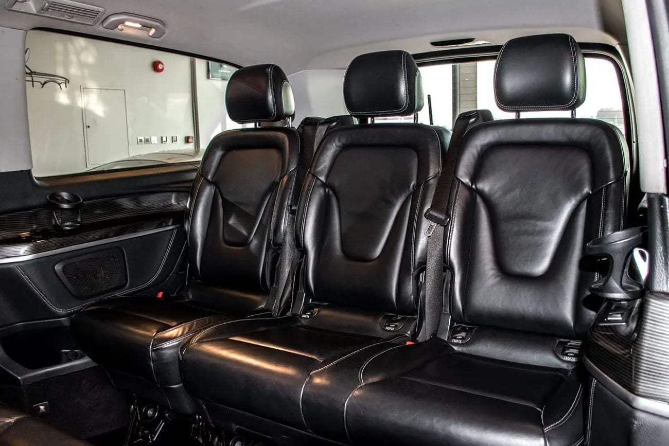 Mercedes Benz V 250 V 250 | GCC | 8-Seater | Luxury • Comfort