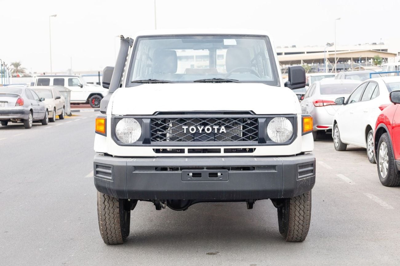 Toyota Land Cruiser 70 LC76 HARD TOP