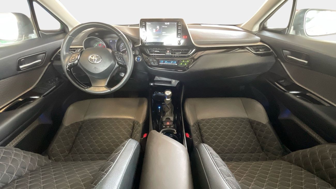 Toyota C-HR VX | Guaranteed Warranty | 0 Down Payment