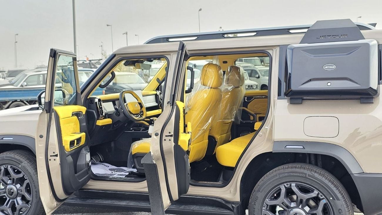 Jetour T2 LUX JetourT2 2.0T 2025 MODEL CUSTOMIZED YELLOW INTERIOR INTERIOR LIGHTS 8SPEED 4WD AT