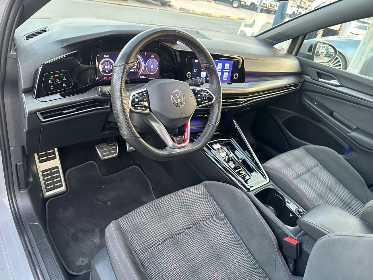 فولكس واجن جولف GTI