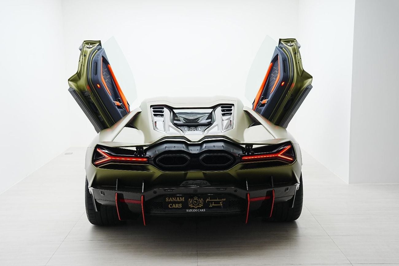 Lamborghini Revuelto STANDARD VERDE GEA, Sonus Faber Audio, Full Carbon Pack, Dealer Warr + Serv!!