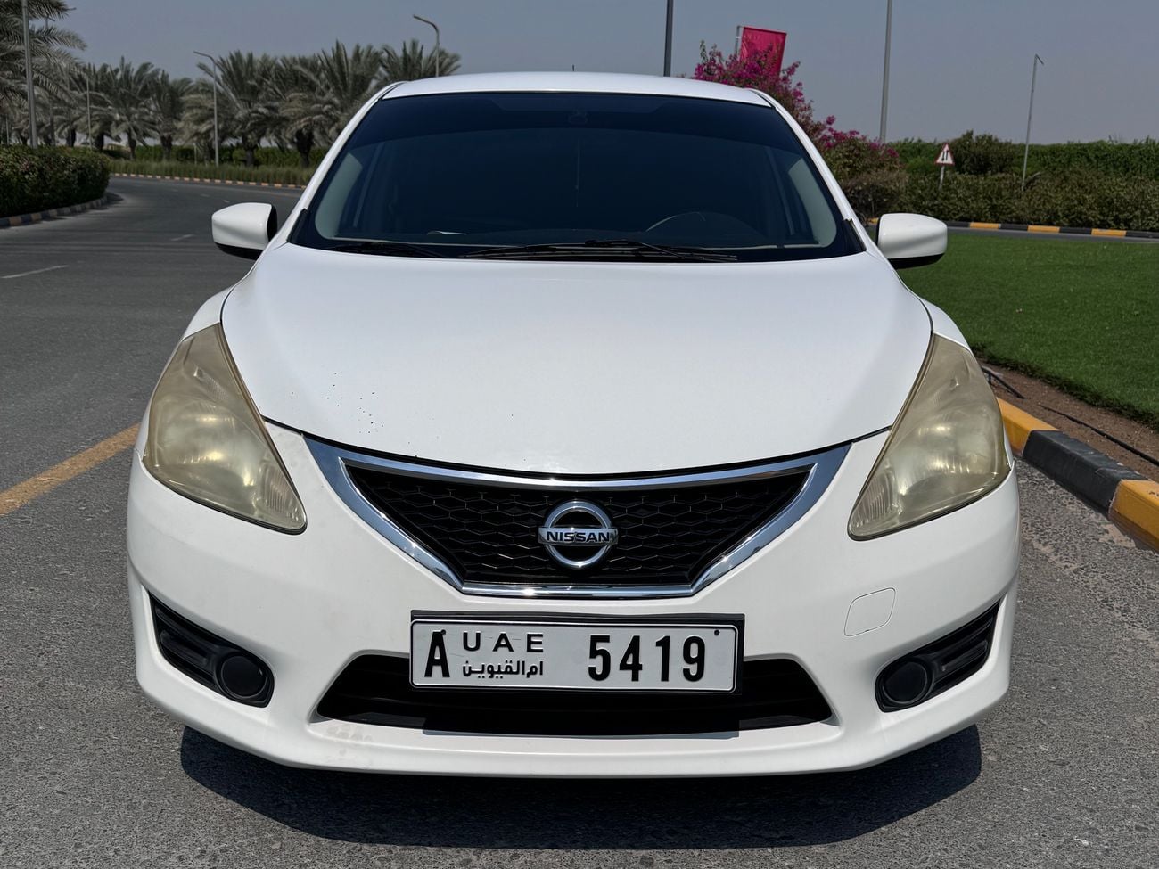 Nissan Tiida S