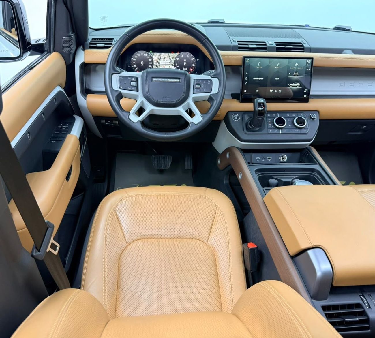 Land Rover Defender 110 HSE P400 2024 Land Rover Defender 110 HSE P400, 2028 LR Warranty, Full LR Service History, Fully Loaded, GCC