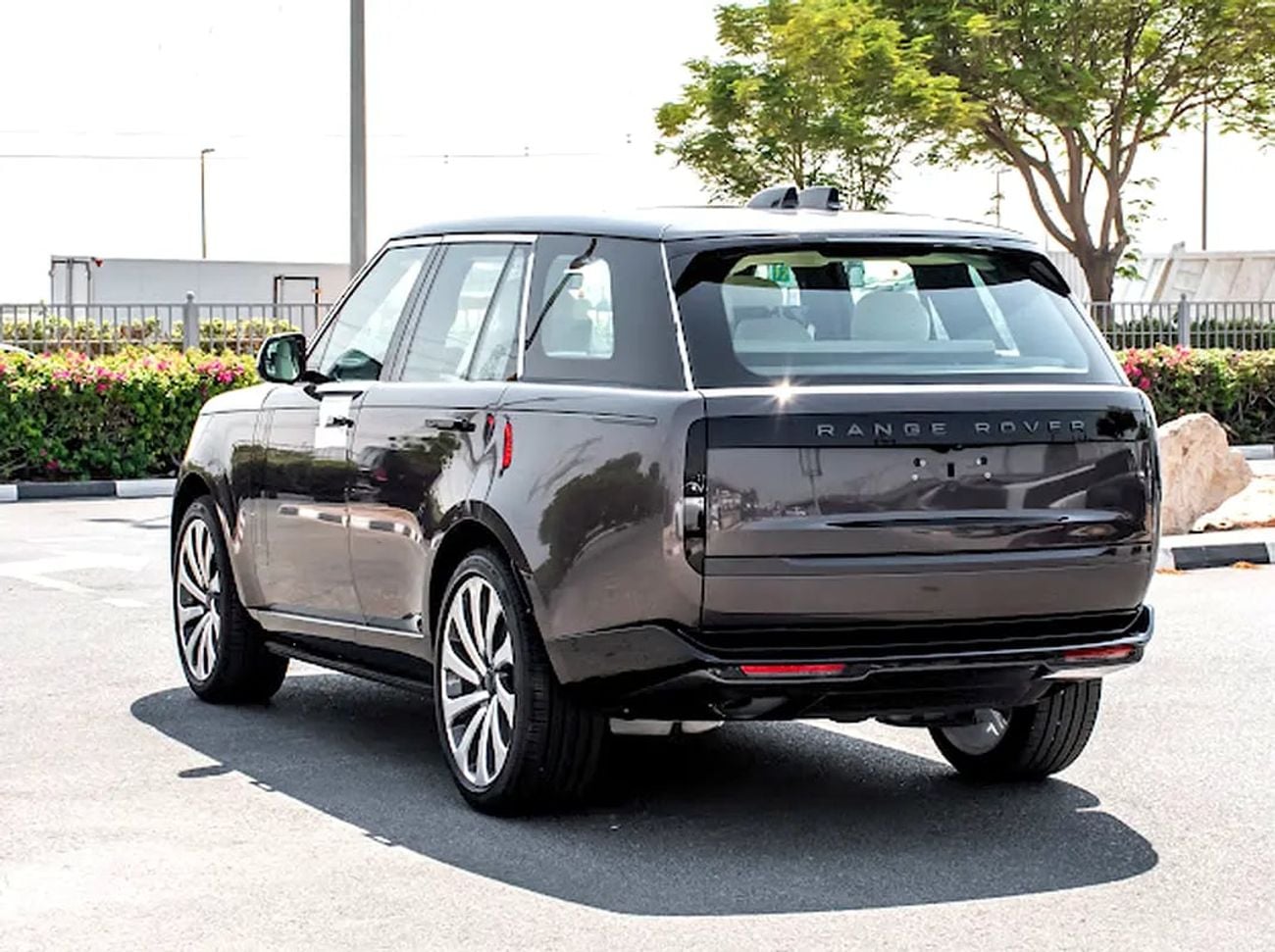 Land Rover Range Rover Brand HSE | GCC Specs | Luxury Reimagined