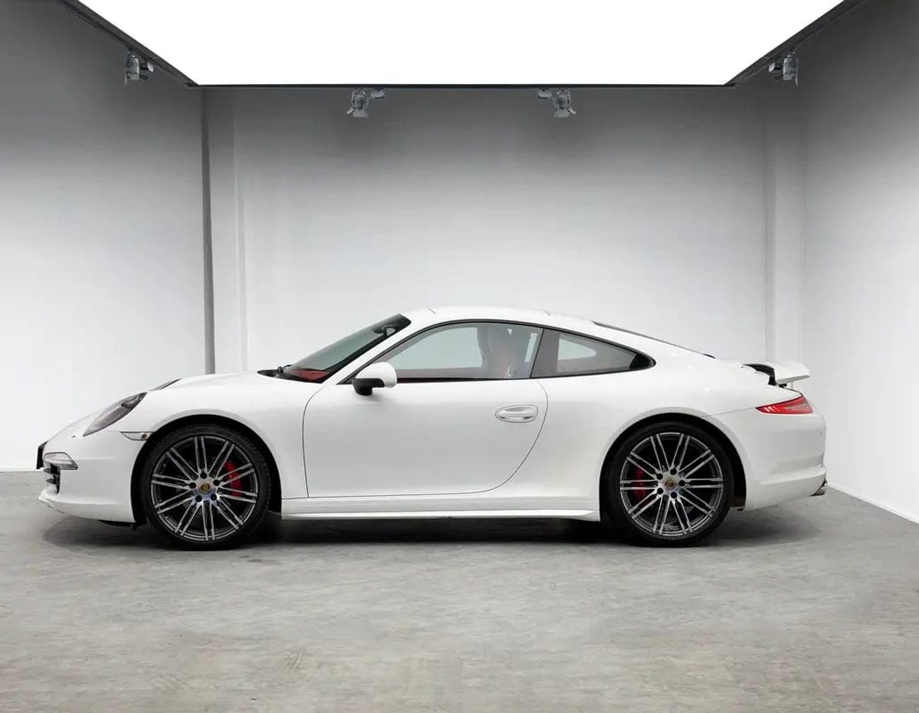 Porsche 911 CARRERA 4 Full Service History • GCC Specs • Outstanding Specification