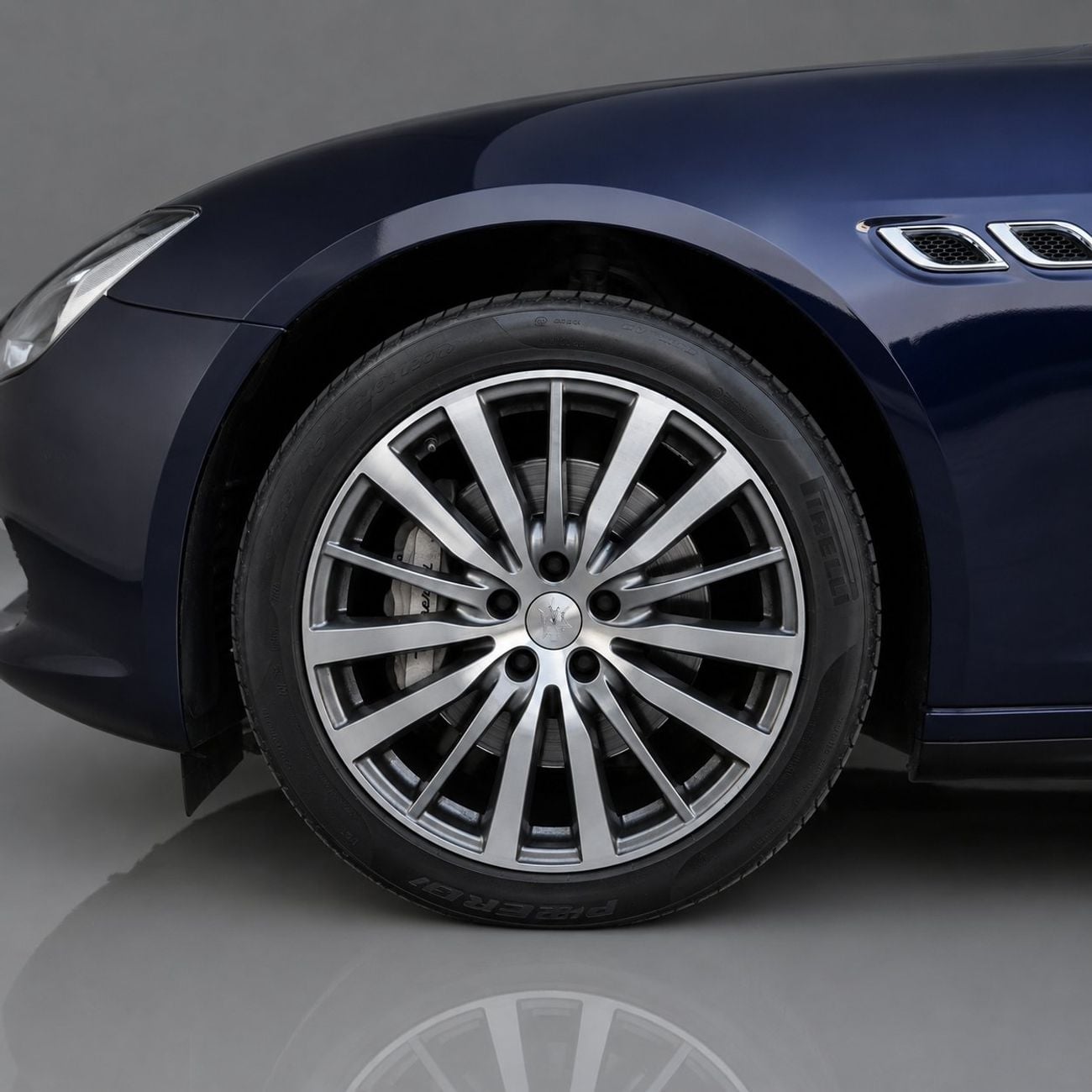 Maserati Quattroporte STANDARD AED 2,011 P.M • 0% Downpayment • Maserati Quattroporte • 1 Year Warranty