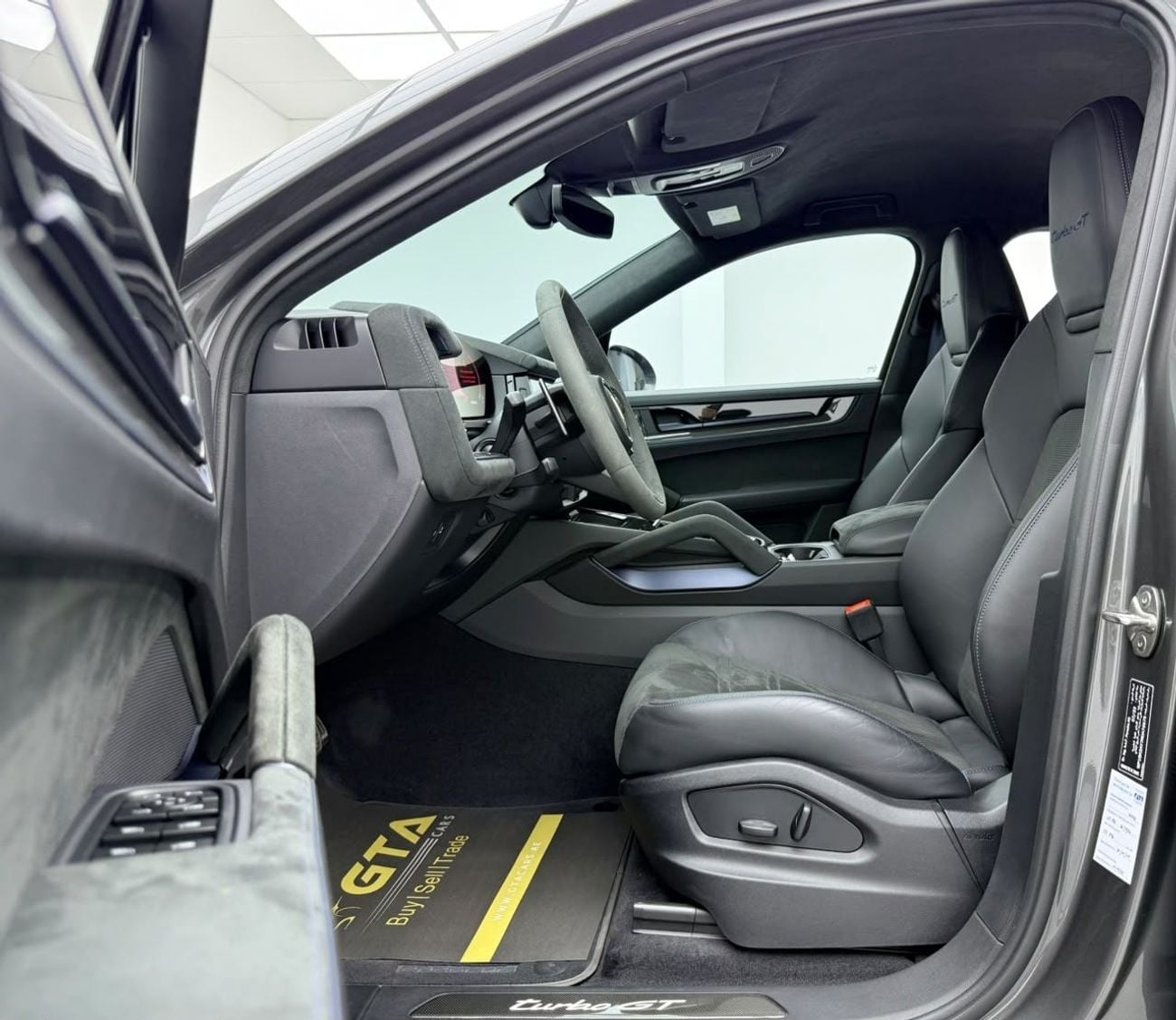 Porsche Cayenne TURBO GT 2024 Porsche Cayenne Turbo GT, Porsche Warranty + Full Porsche Service History, GCC Specs.