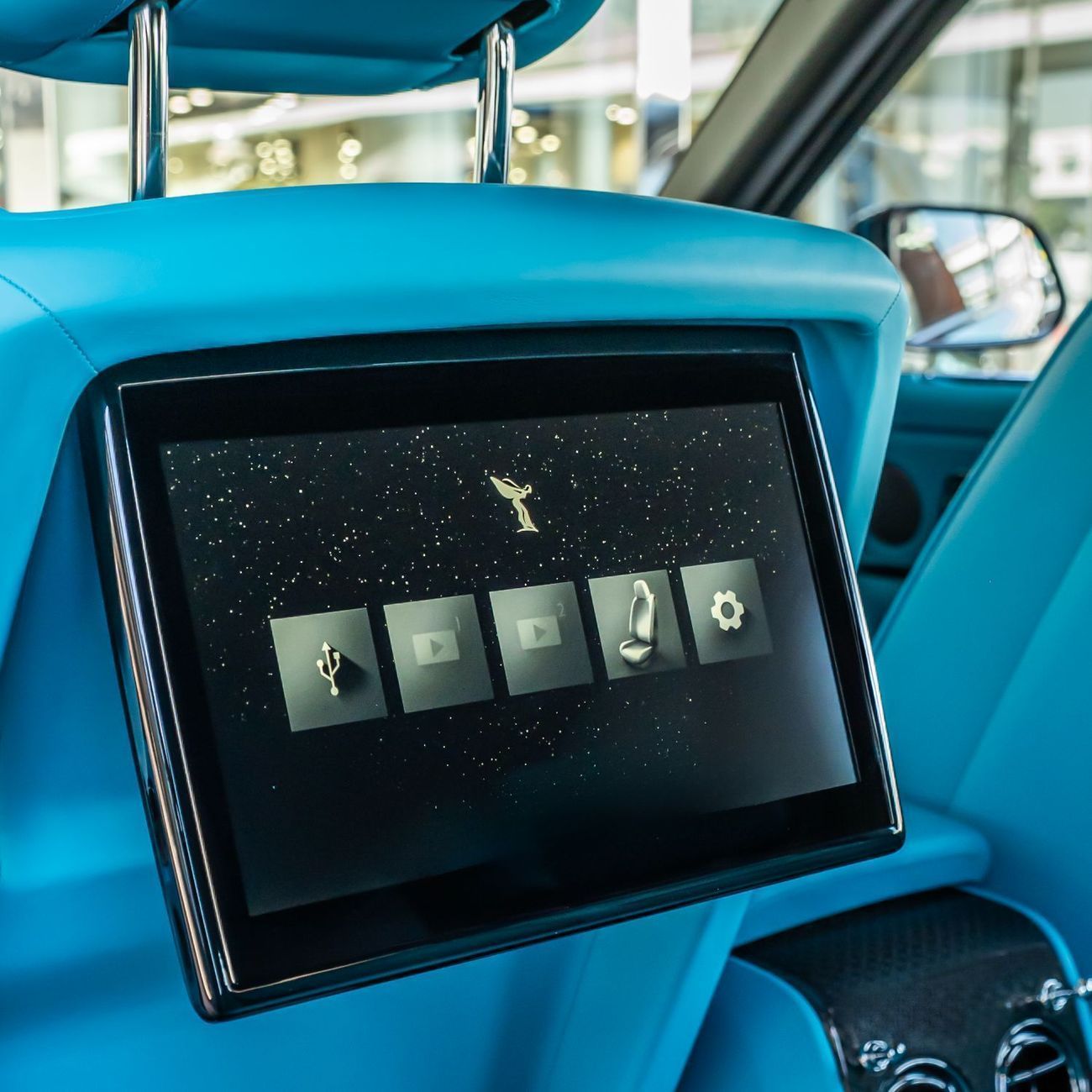 Rolls Royce Cullinan BLACK BADGE