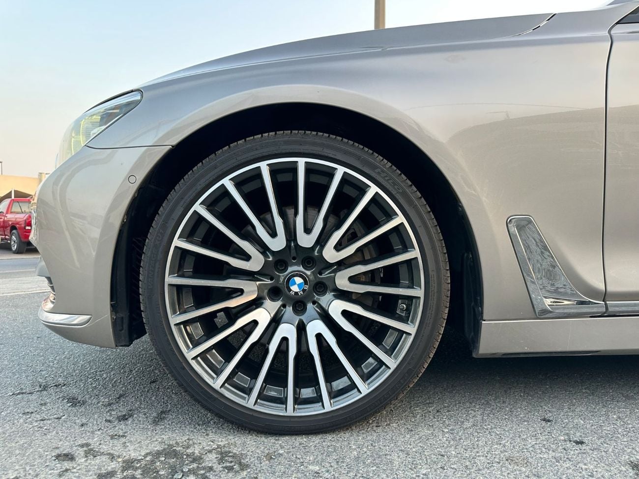 BMW 750Li XDRIVE LUXURY