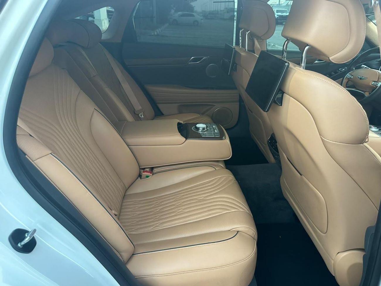 جينيسس G80 بريستيج