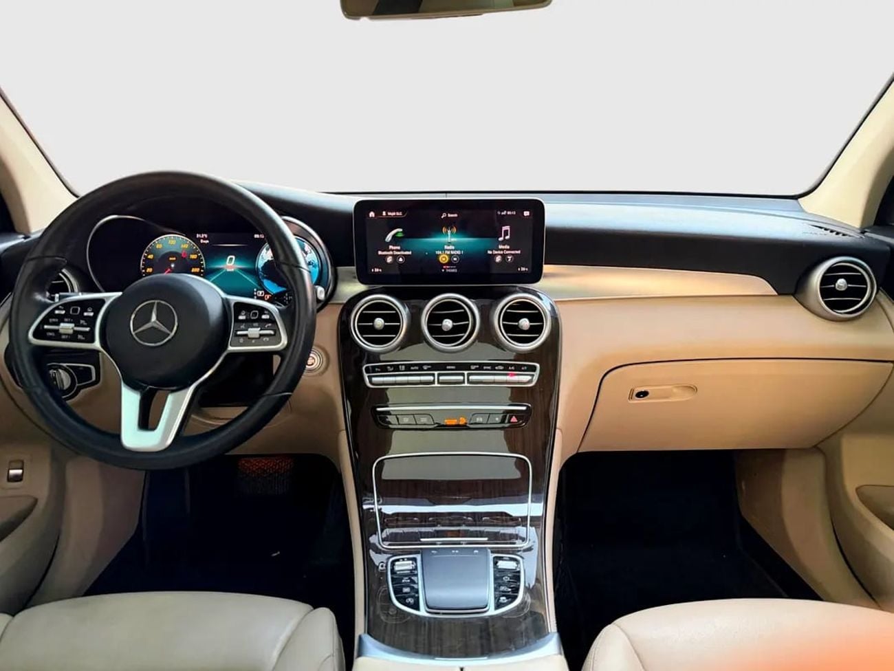 مرسيدس بنز GLC 300 GLC 300 | | Premium SUV | 2.0l V4