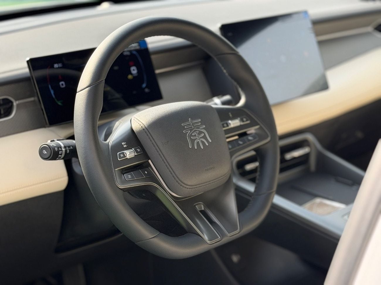 BYD QIN PLUS STANDARD DM-i 55KM LUXURY EDTION | 2025 |