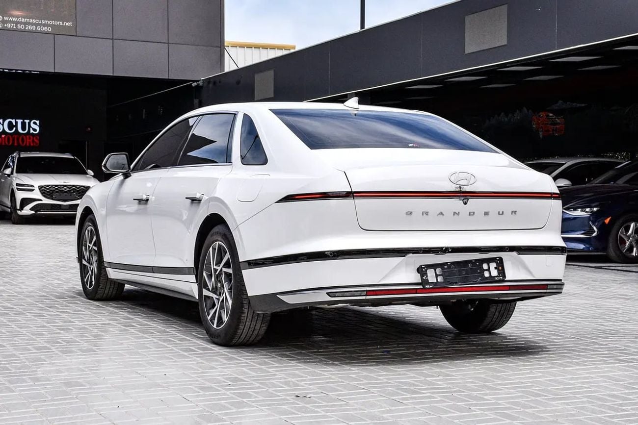 Hyundai Azera Hybrid | Korean Specs | Clean Title | 13K KM | White | هيونداي ازيرا هايبرد
