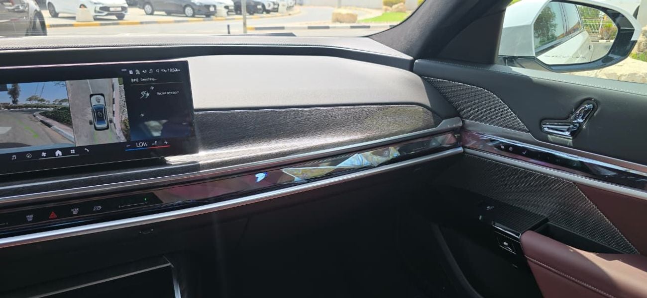بي أم دبليو 735i