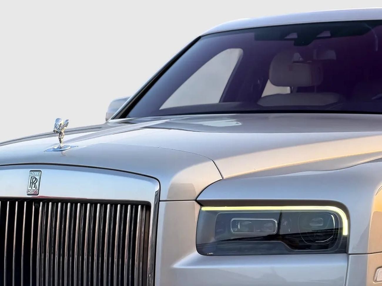 Rolls Royce Cullinan SILVER BADGE | GCC | ORIGINAL PAINT | AGMC SERVICE CONTRACT