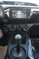 Toyota Hilux DLX 4x4 DC 2.4 DSL M/T MID