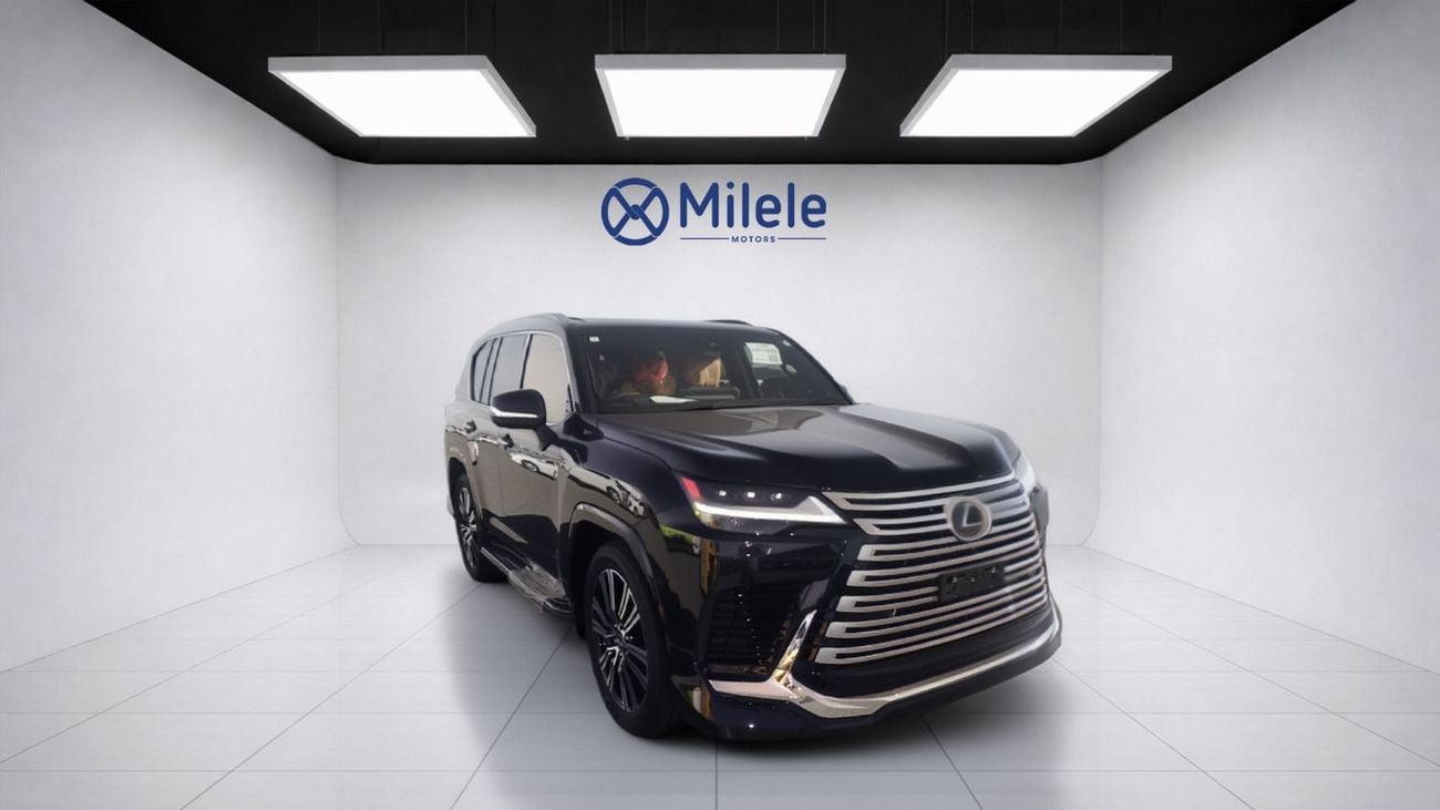 Lexus LX600 .