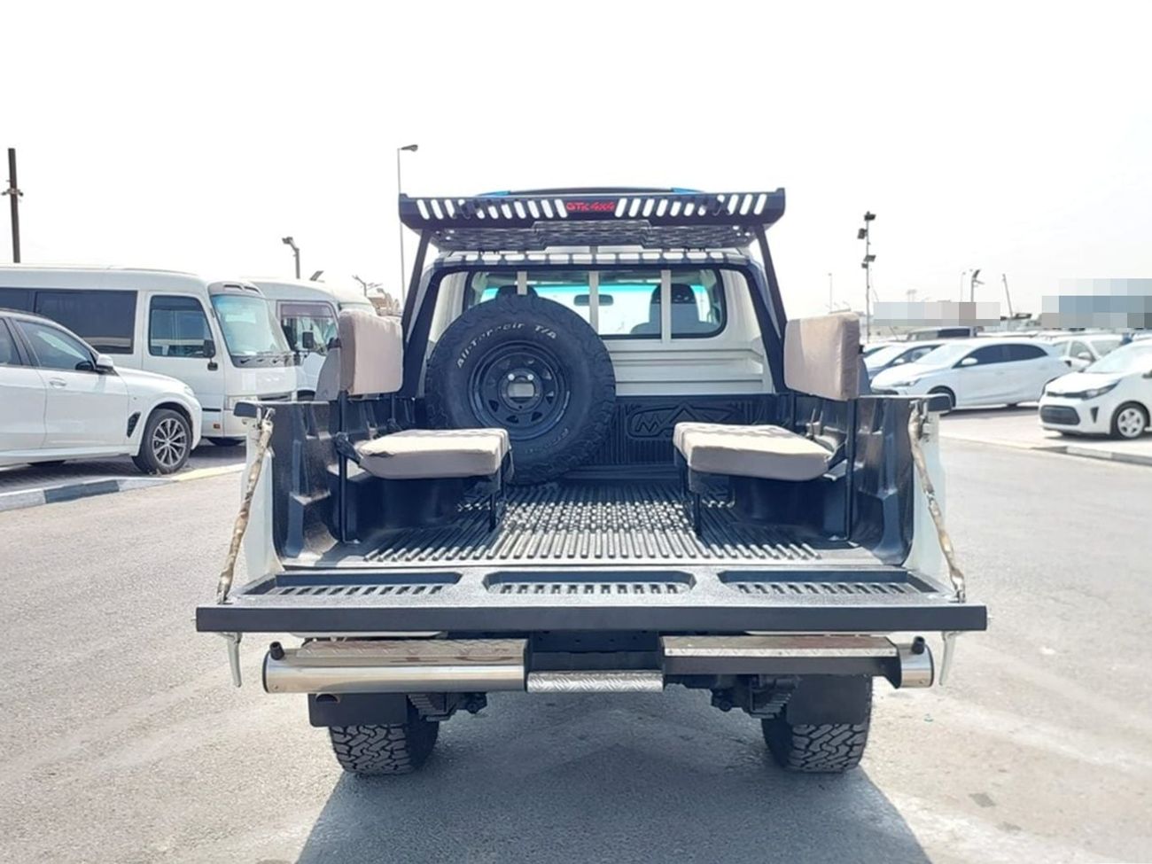 Toyota Land Cruiser Pick Up