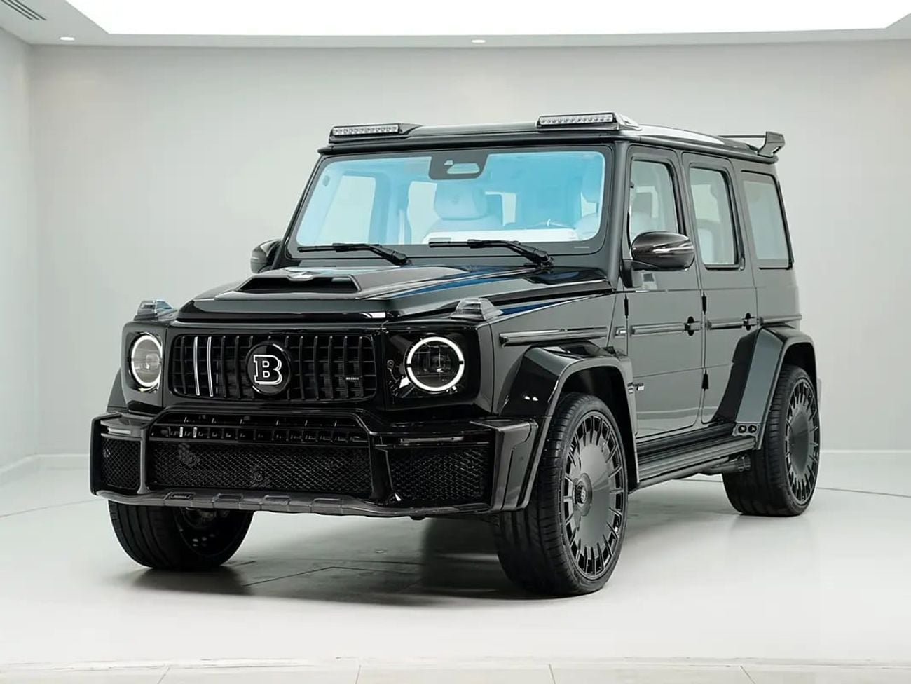 Mercedes Benz G63 AMG STANDARD WARRANTY | BABY BLUE LEATHER INTERIOR | FULL OPTION | CARBON PACKAGE