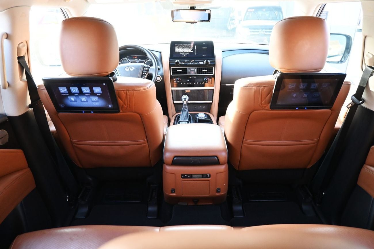 Infiniti QX80 LUXE SENSORY PROACTIVE BLACK EDITION