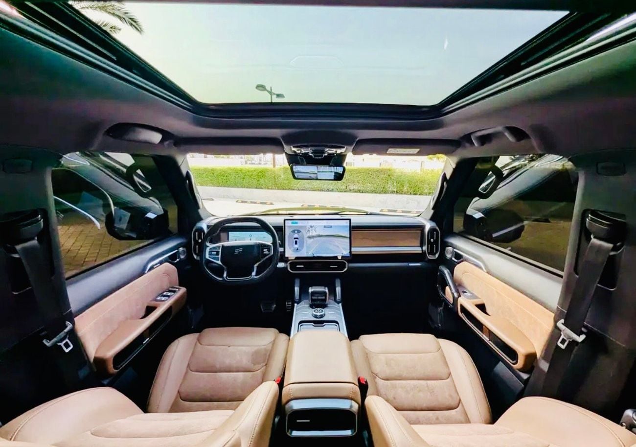 جيتور T2 2.5 L 4 cylinder petrol Automatic Gear 5 doors