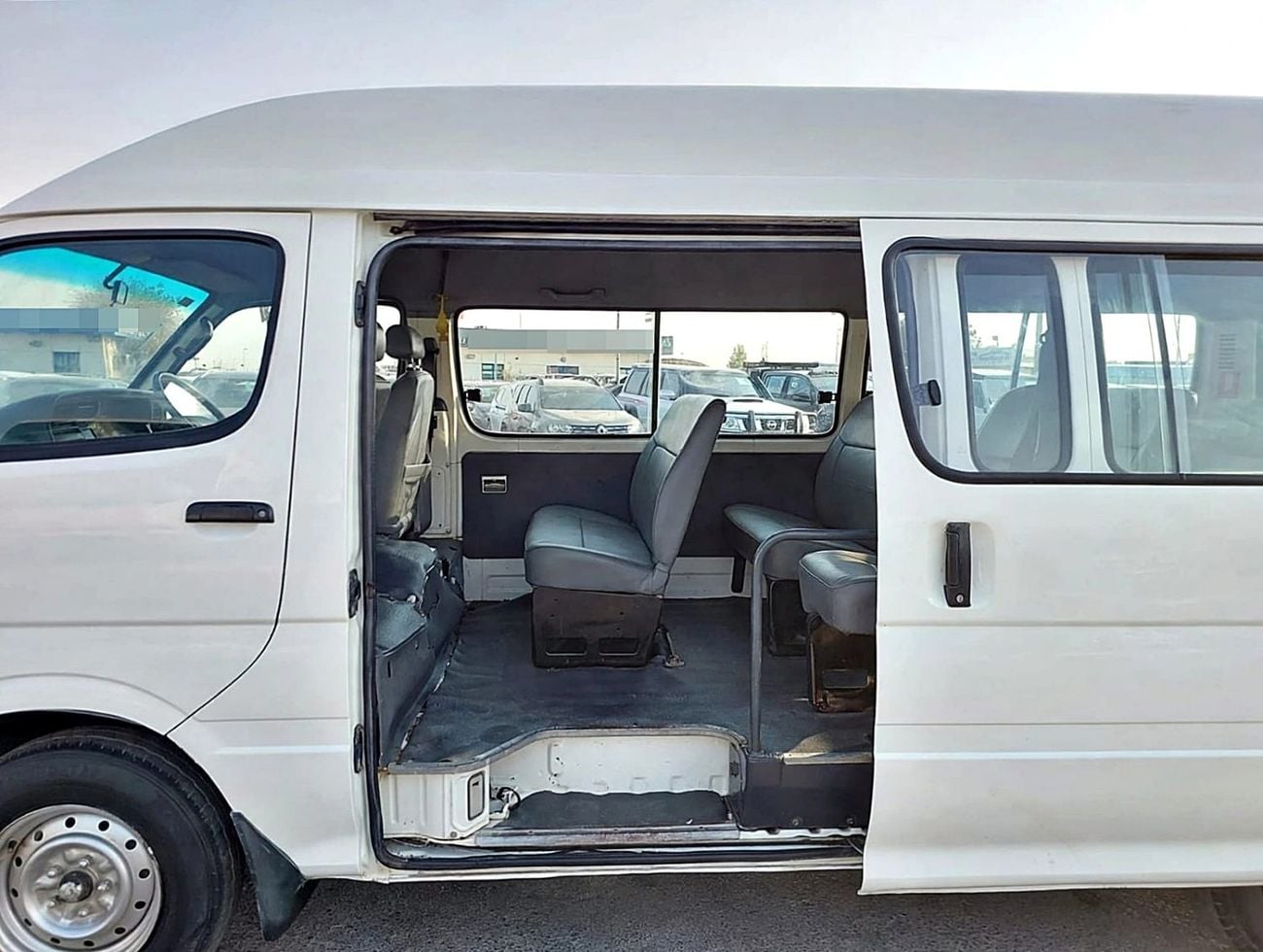 Toyota Hiace STANDARD 1998 - TOYOTA - HIACE - COMMUTER - VAN - PETROL - MANUAL - 2RZ - (PM03448)