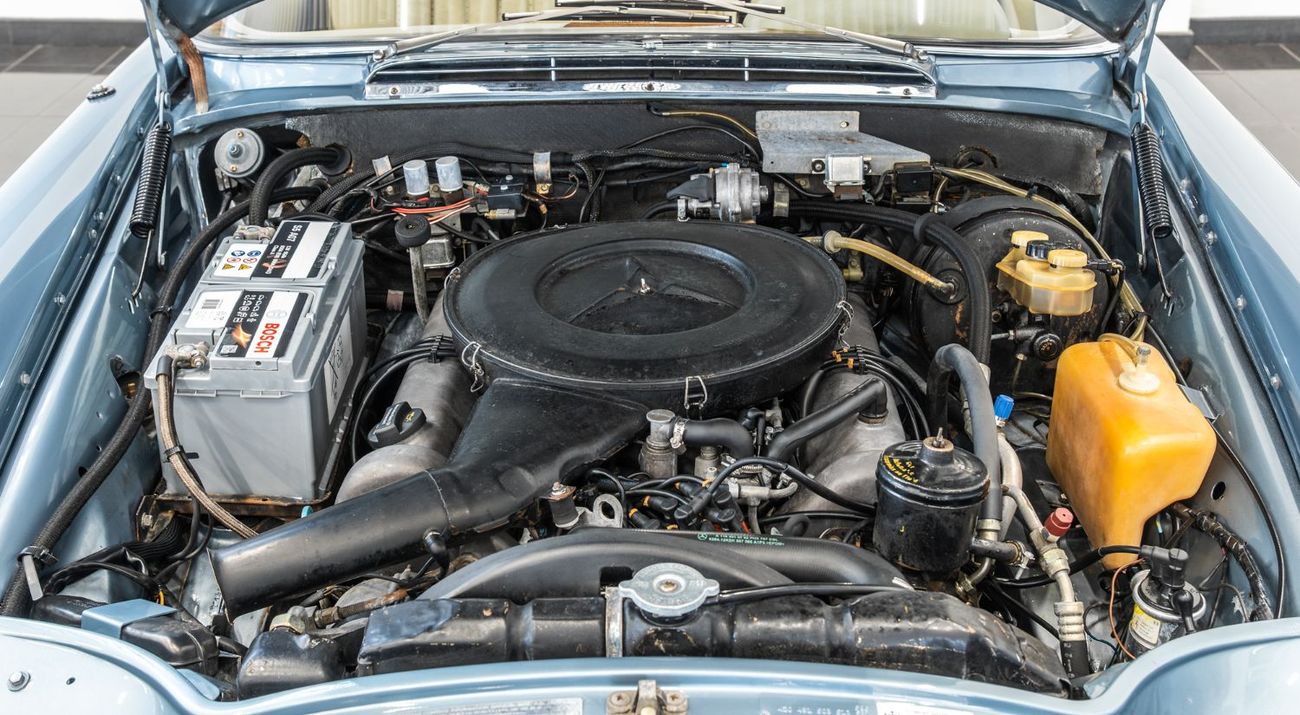 Mercedes Benz 280SE