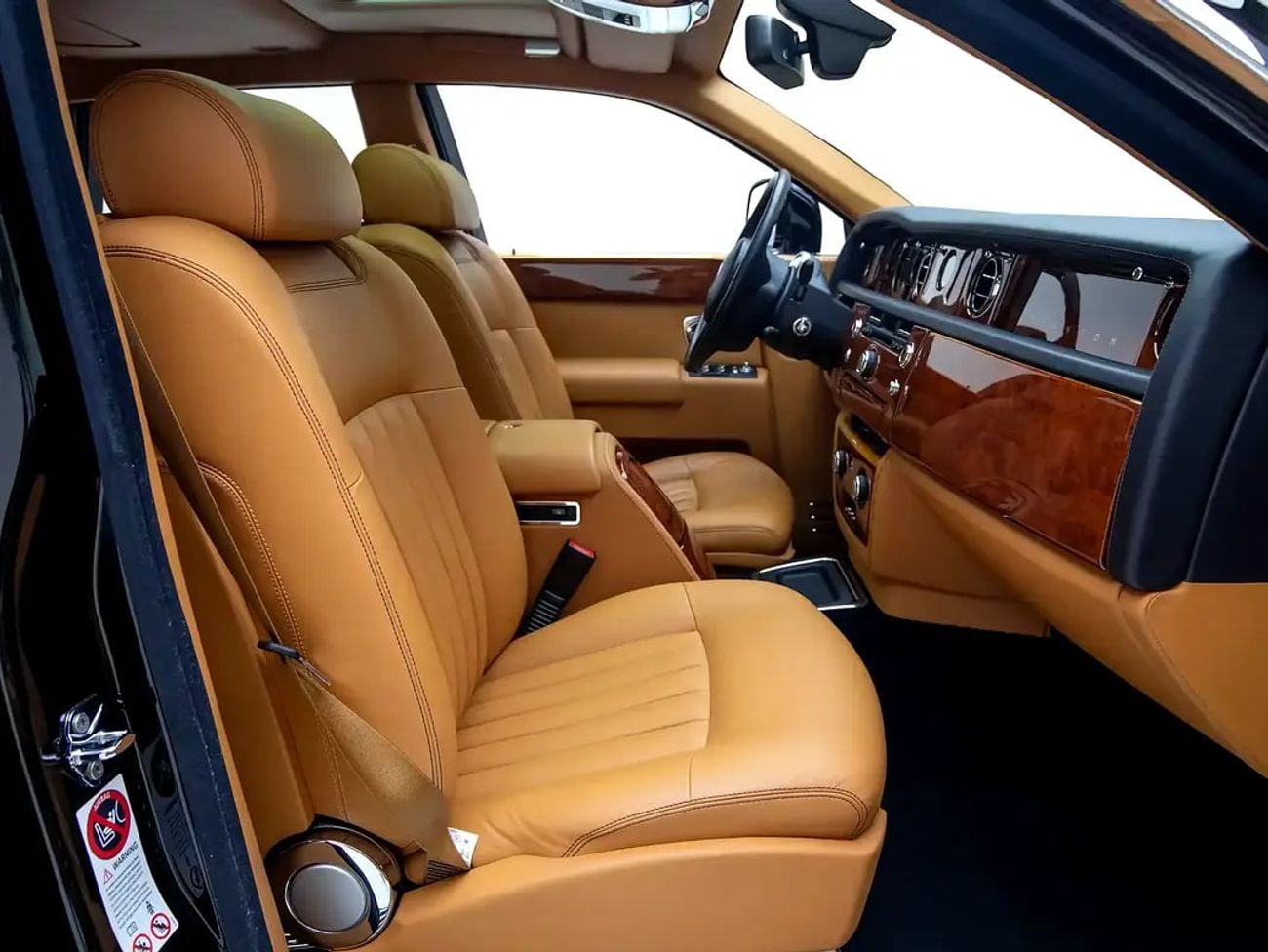 Rolls Royce Phantom GCC Specs | Full Service History with AGMC
