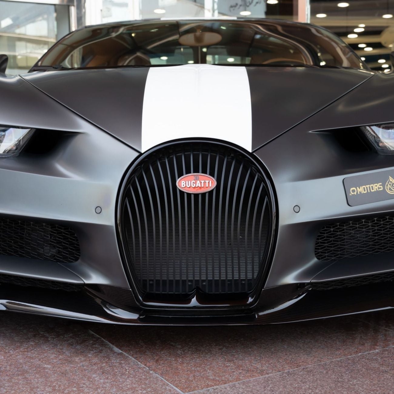 بوغاتي شيرون 2021 BUGATTI CHRION (1 OF 20) DONE 6000KM (4 YEARS WARRANTY+ SERVICE)