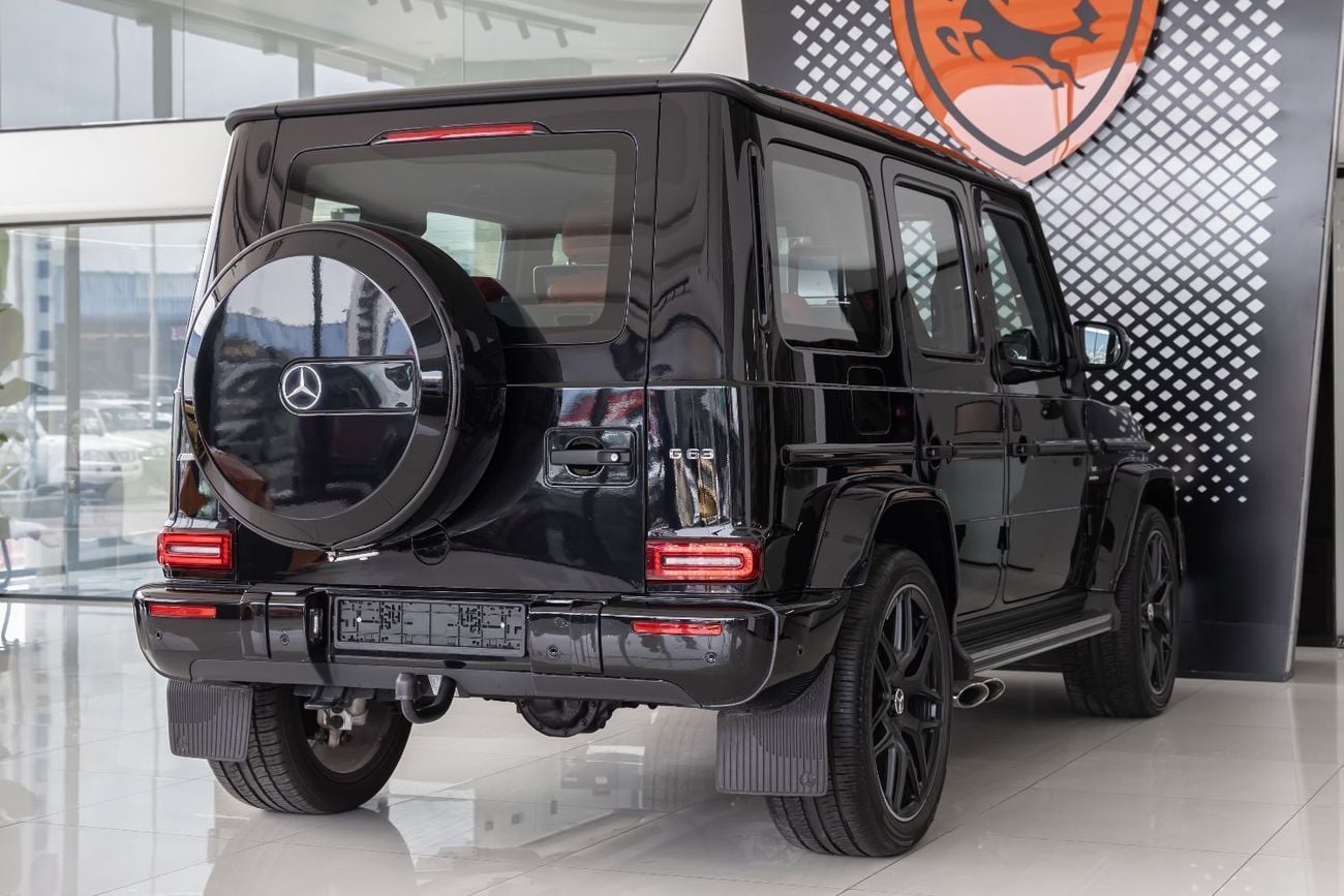 مرسيدس بنز G 63 AMG Mercedes-Benz G 63 | Fully Loaded|Night package | Fully Cardbon Fiber | Gargash Auto Warranty | 2020