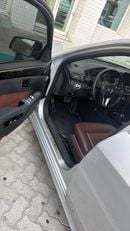 Mercedes Benz E300 ELEGANCE