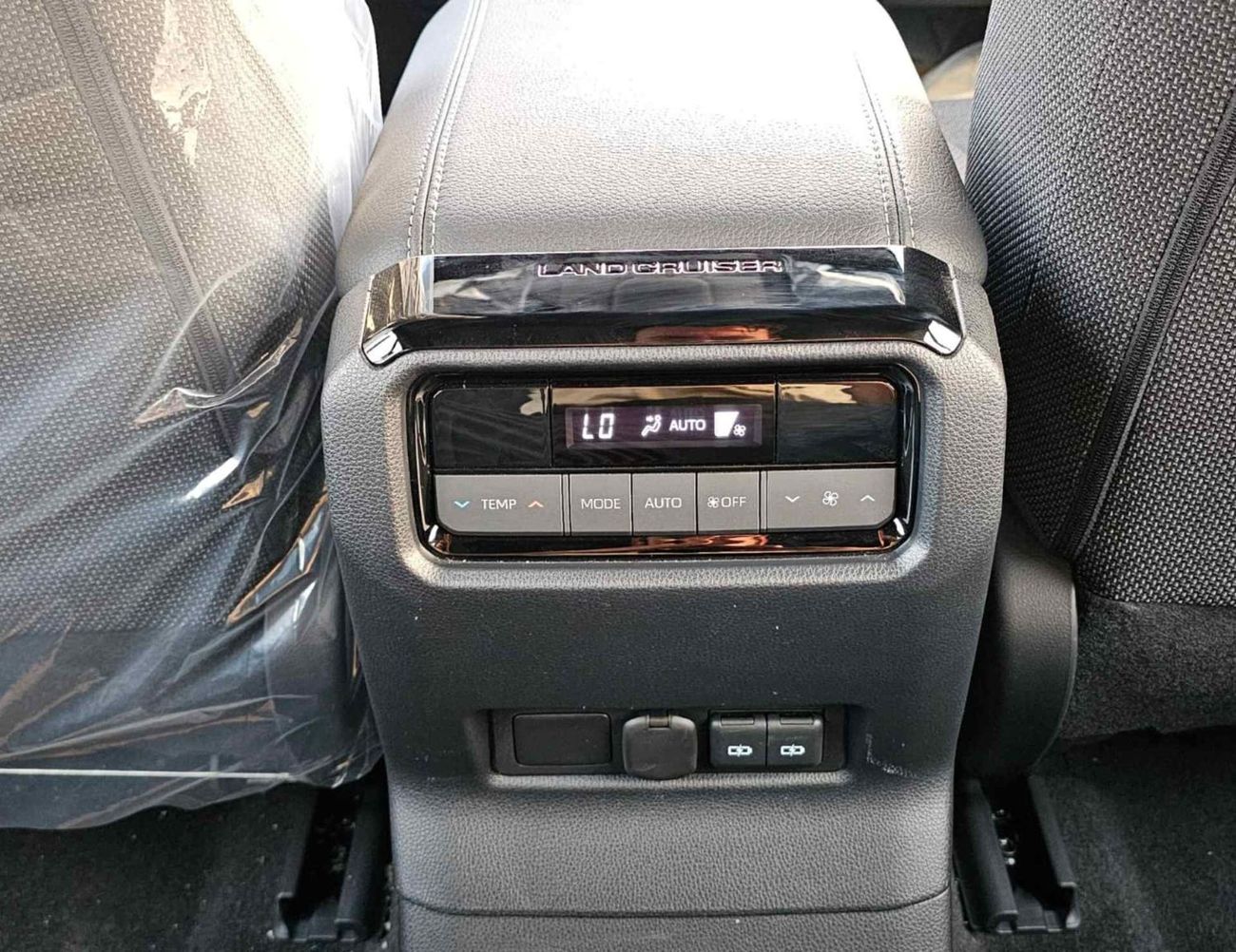 Toyota Prado TURBO ALL ROUNDER || 2.4L PETROL V4 | SUNROOF | DIFF-LOCK | RR CAMERA | ALLOY WHEELS | SQUARE LIGHTS