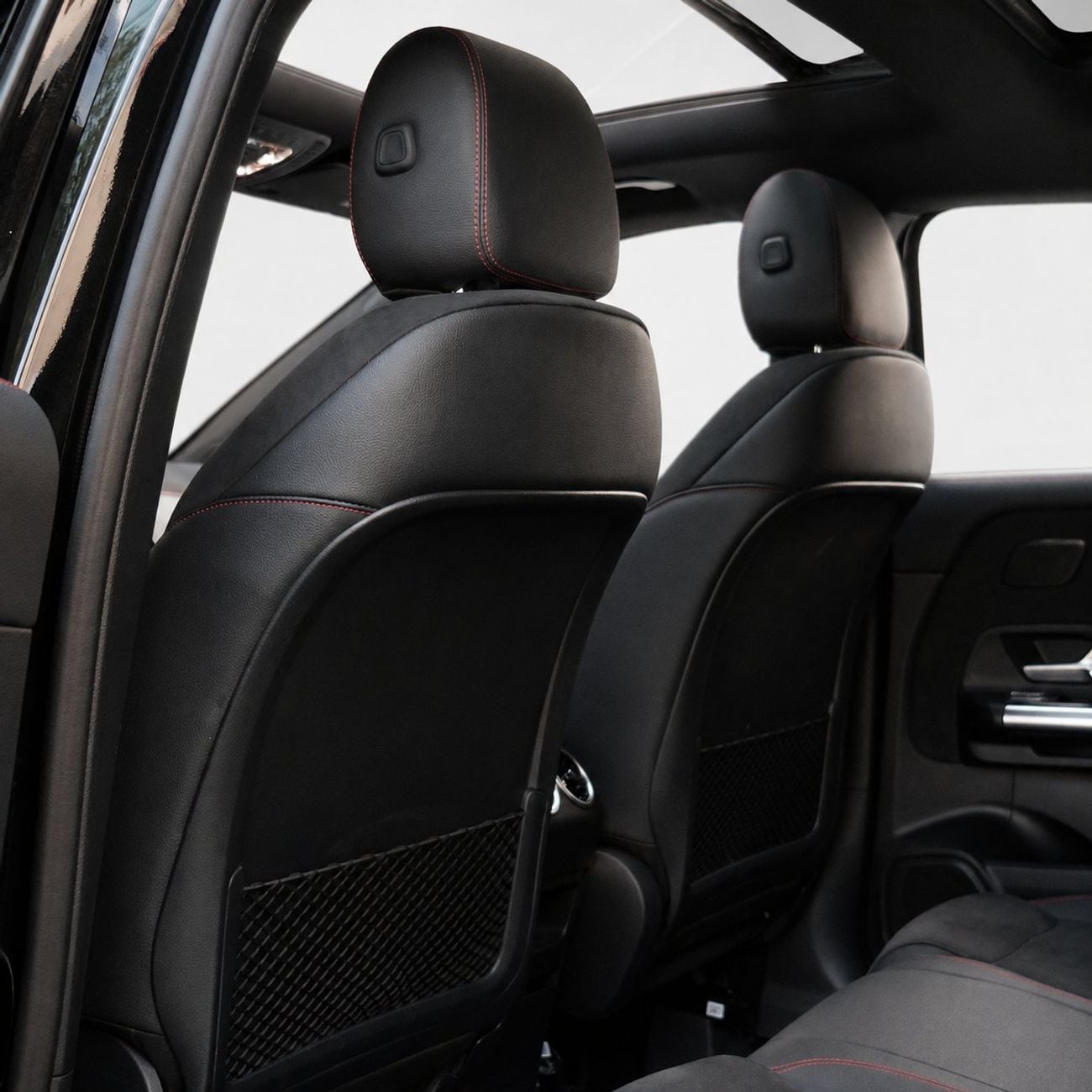Mercedes Benz GLA 200 AMG PREMIUM AED 3,161 P.M • 0% Downpayment • Mercedes-Benz GLA 200 Premium • Agency Warranty