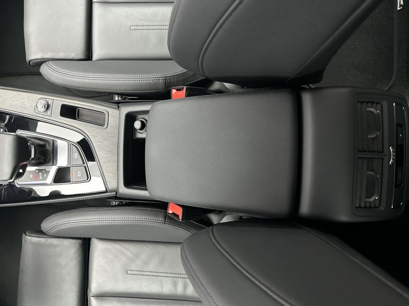 أودي A5 40 TFSI S-LINE SPORTBACK (Ref# 20945)