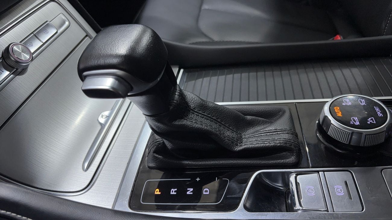 أم جي RX8 BLACK EDITION كارس24 هي سوق ضخم للسيارات المستعملة موثوق ومضمون ٪كارس24 هي سوق ضخم للسيارات المستعملة موثوق ومضمون