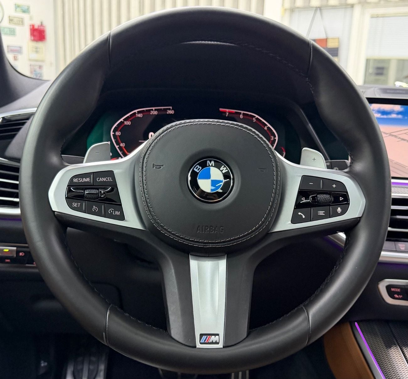 BMW X5 40i M SPORT EXCLUSIVE GCC .. FSH .. M kit .. Perfect Condition .. V6