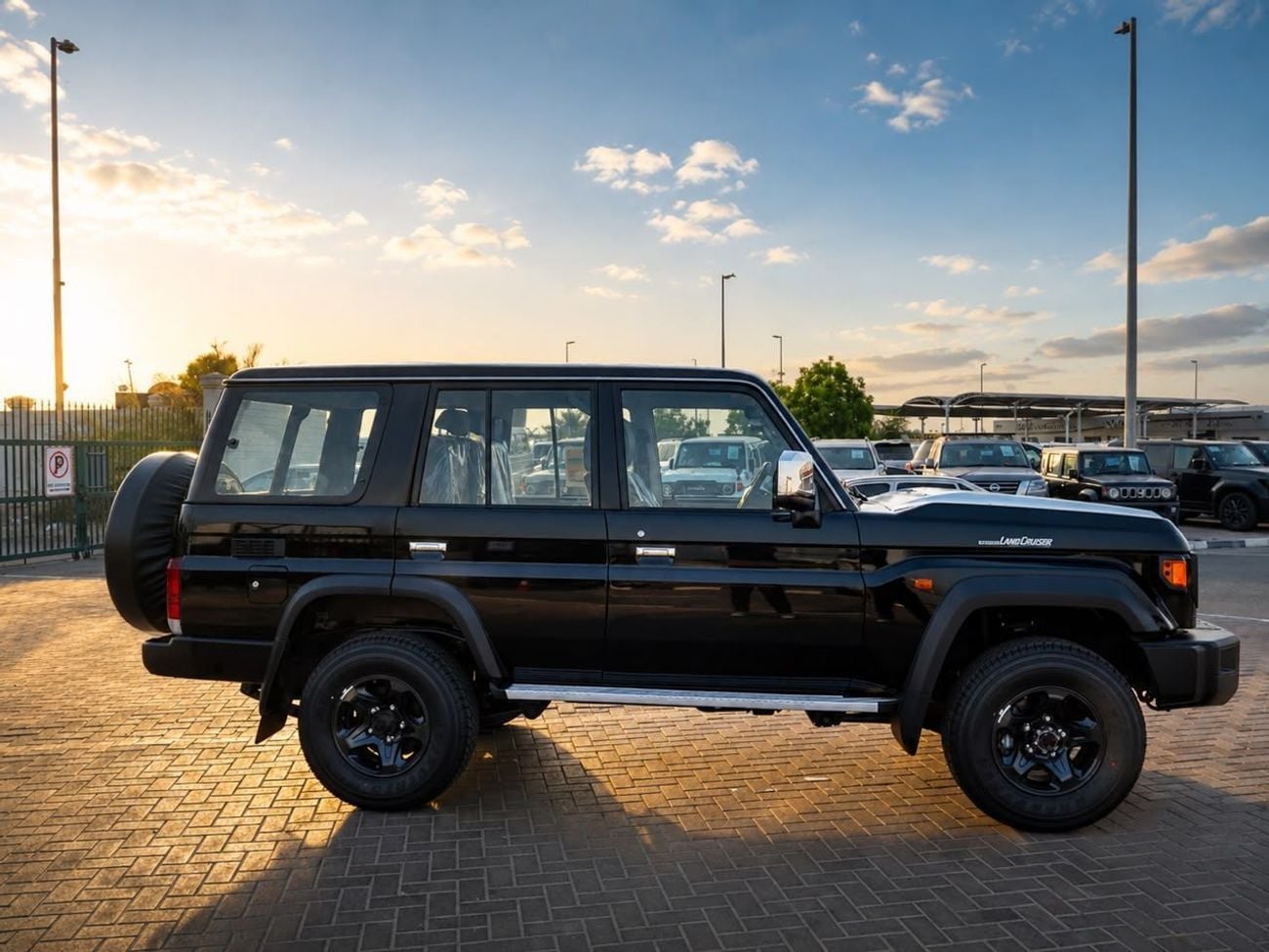 Toyota Land Cruiser 70 v6 petrol