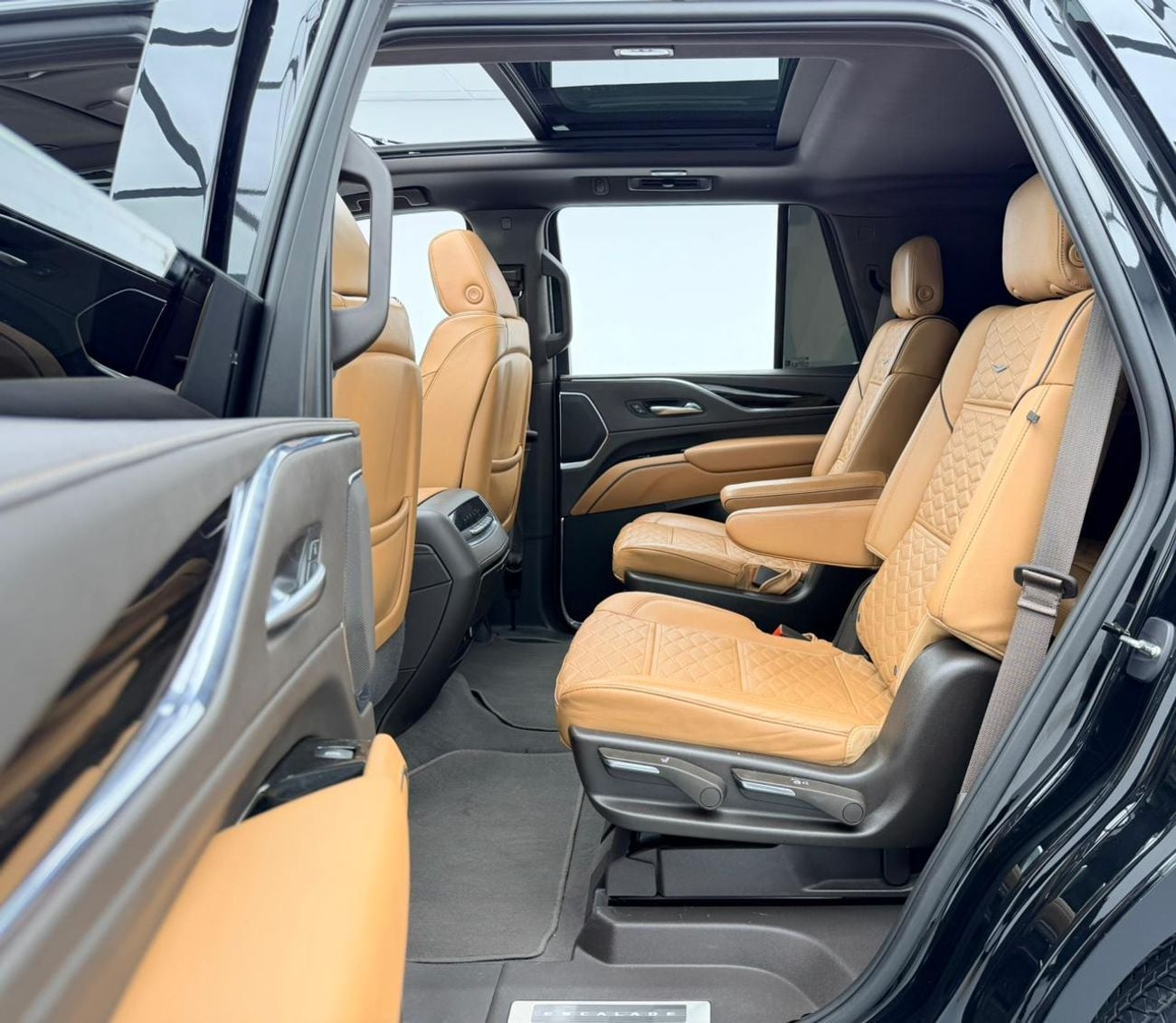 Cadillac Escalade SPORT PLATINUM 2023 Cadillac Escalade Sport, Jan/2028 Cadillac Warranty + Service Contract, Full Cad