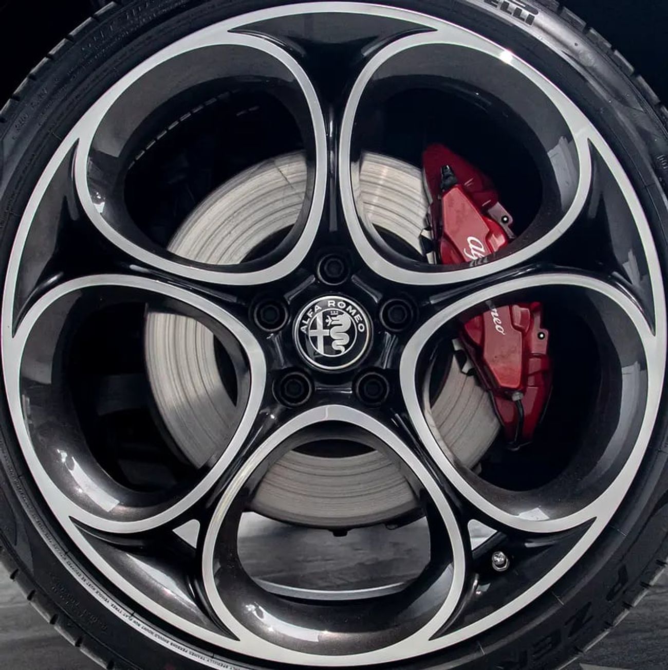 Alfa Romeo Giulia VELOCE