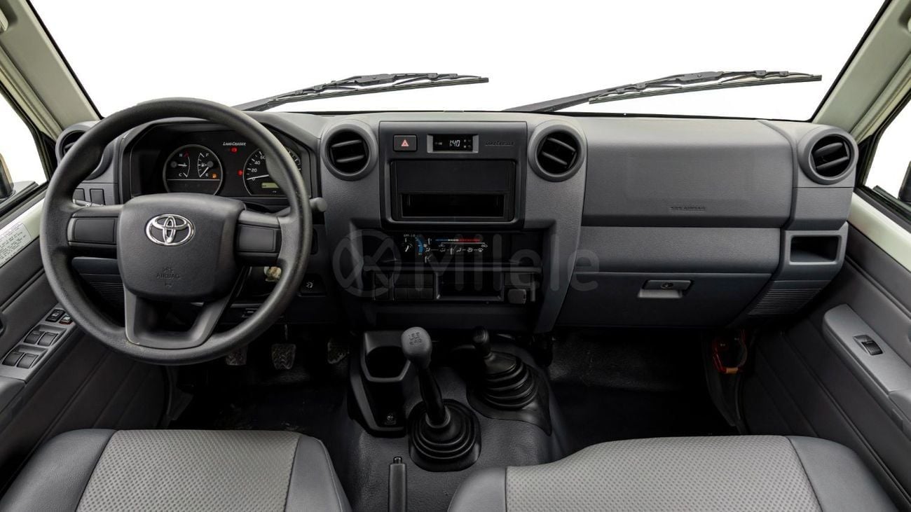 Toyota Land Cruiser Pickup 70 SNORKEL | 2-YEAR WARRANTY + SERVICE AVAILABLE | IN-HOUSE FINANCING