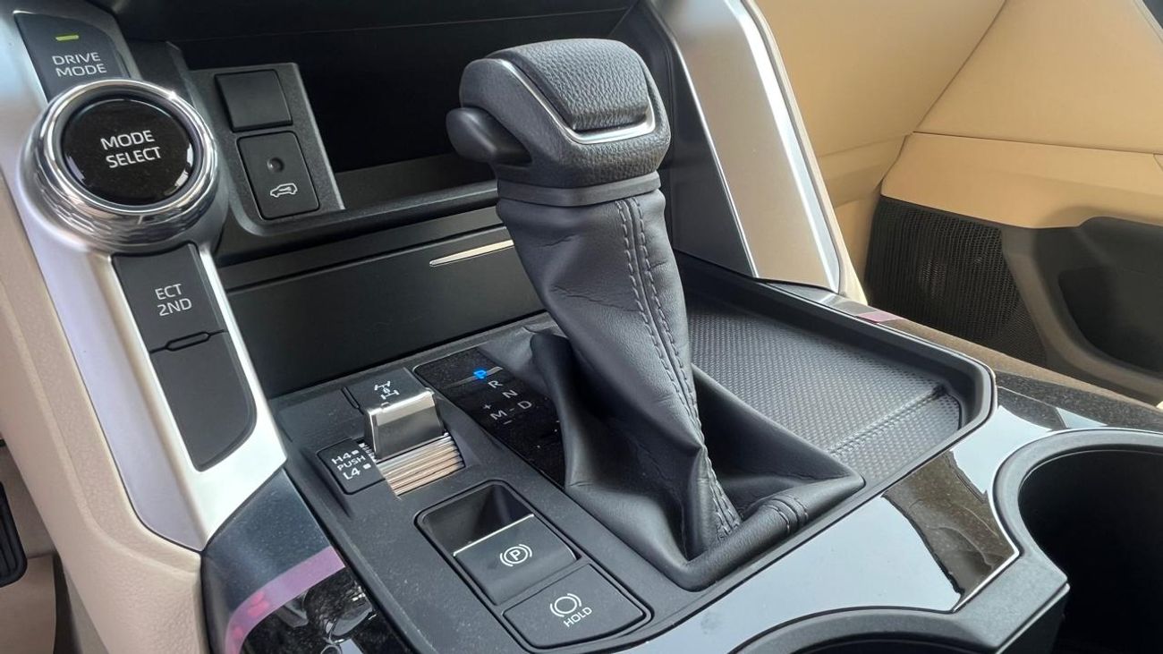 Toyota Land Cruiser GXR