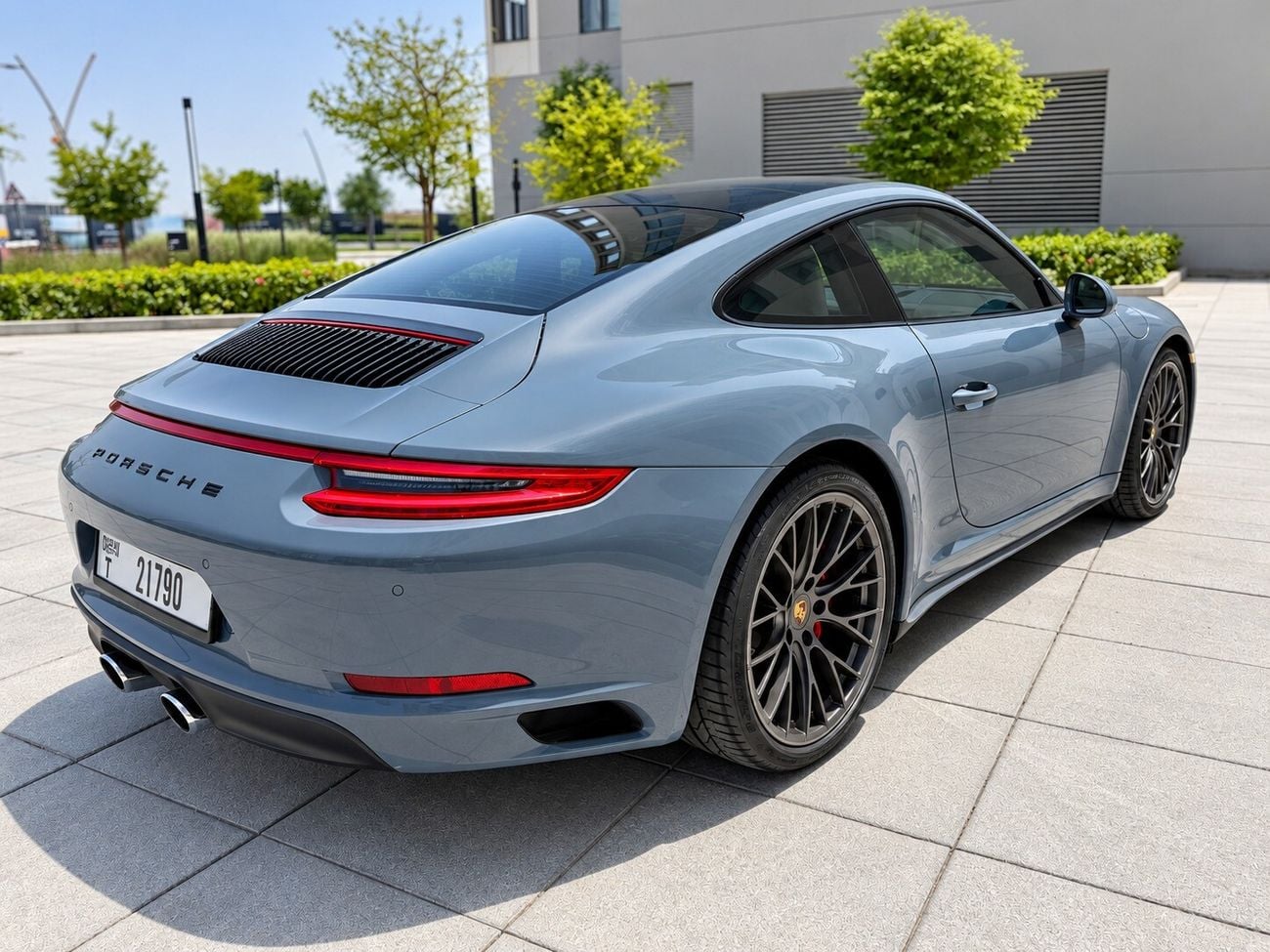 Porsche 911 CARRERA 4S