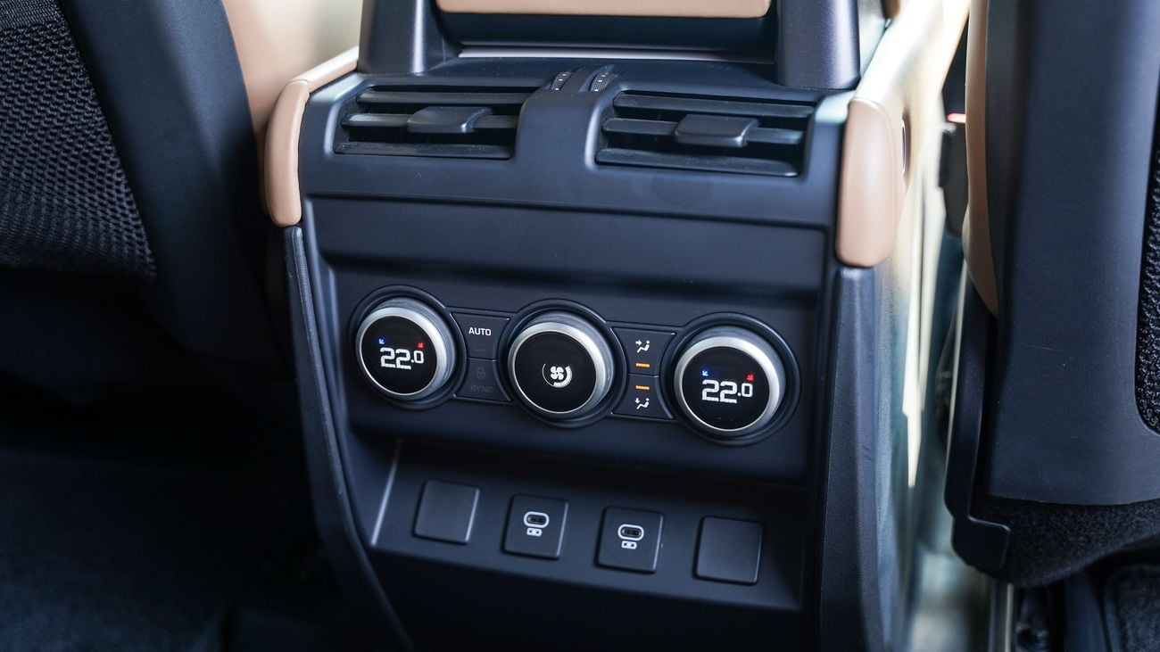 Land Rover Defender 110 X-DYNAMIC HSE P400