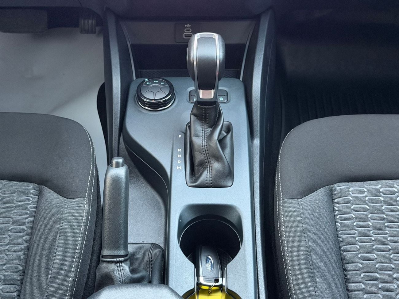 Ford Ranger XLT FORD RANGER XLT | FULL SERVICE HISTORY | AGENCY WARRANTY UNTIL 2028 | GCC