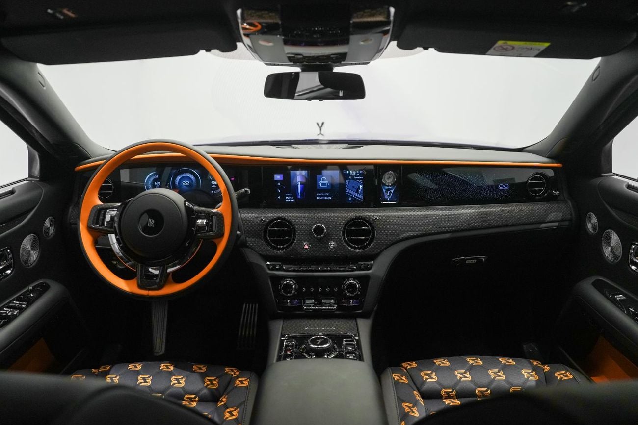 رولز رويس جوست BLACK BADGE