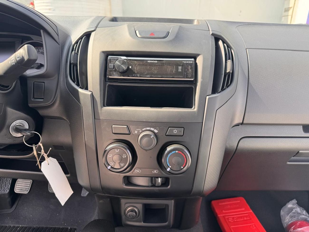 Isuzu D-MAX 4x2 Single Cab (2 Doors) MY 2027 - Made in India, GCC Spec