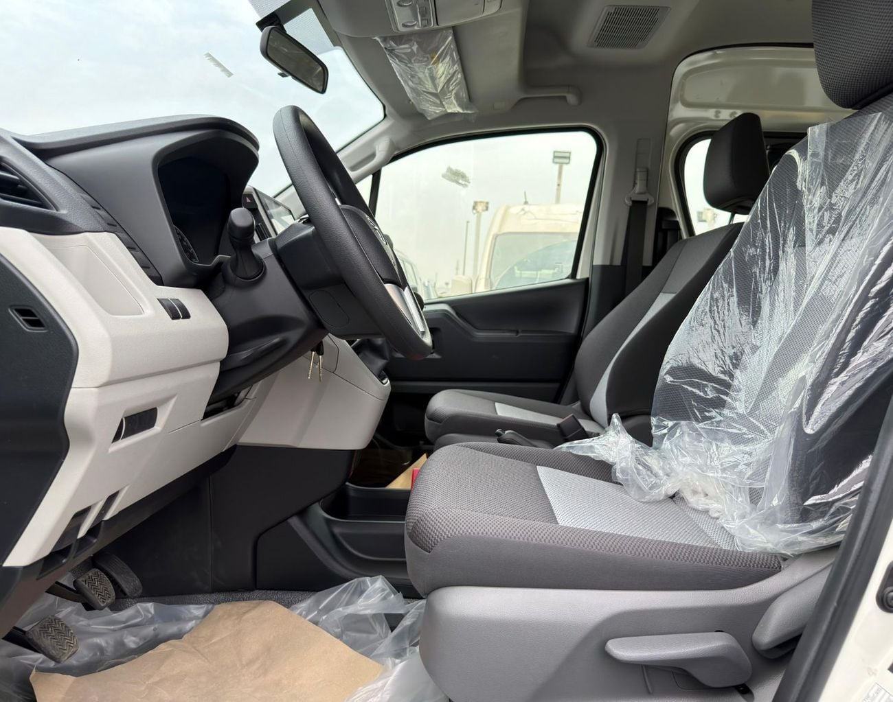 تويوتا هاياس GL 3.5L Petrol V6 2025 Export Price @ 148,999 AED