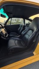 Porsche 911 CARRERA